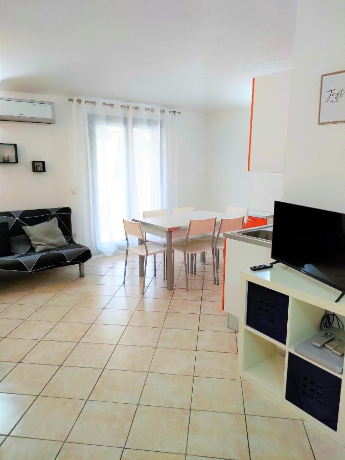 Affittimoderni Santa Maria Coghinas Apartment Luaran gambar